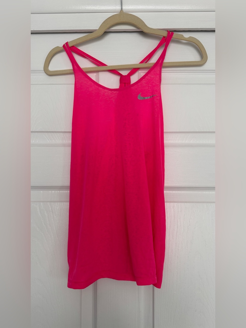 NIKE | women's hot pink racer back dri-fit tank SMALL